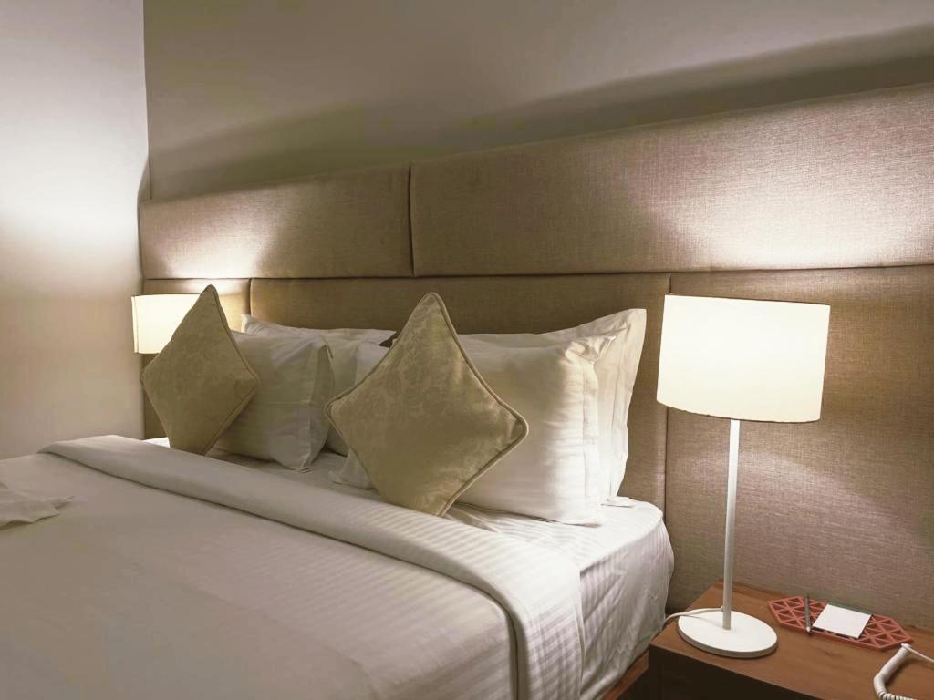 Hotel Tragopan Dimāpur Dış mekan fotoğraf