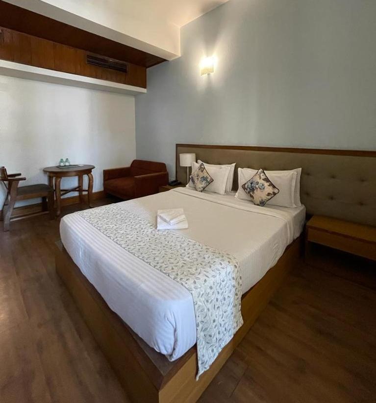 Hotel Tragopan Dimāpur Dış mekan fotoğraf