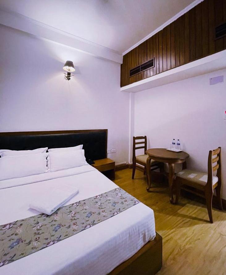 Hotel Tragopan Dimāpur Dış mekan fotoğraf