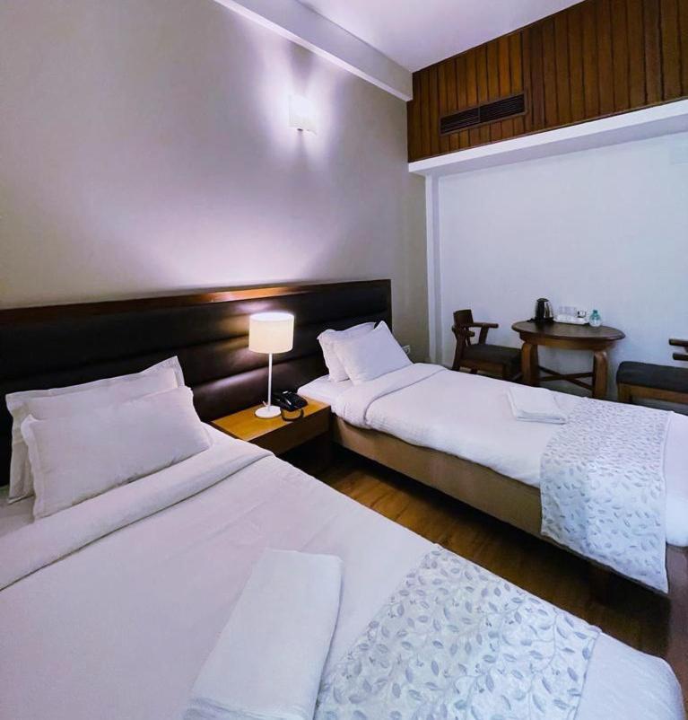 Hotel Tragopan Dimāpur Dış mekan fotoğraf